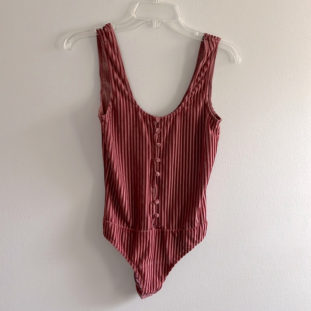 Privacy Please mauve pink ribbed thong bodysuit